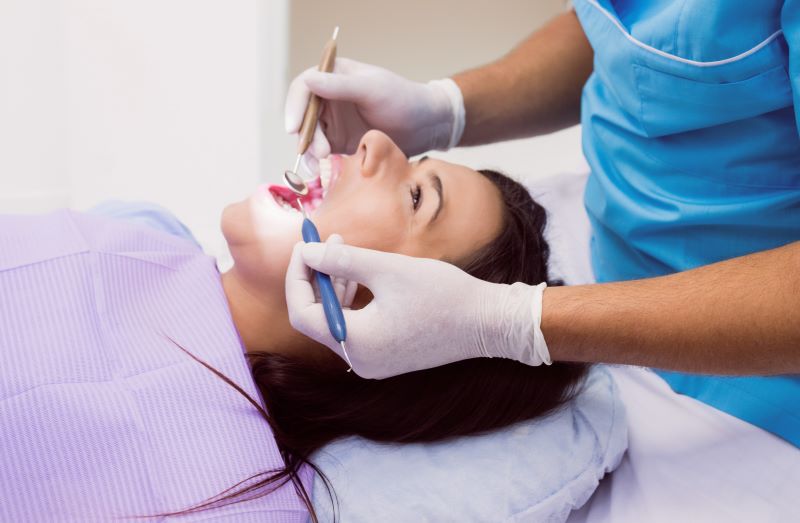 Mi az a fognyaki szuvasodás?