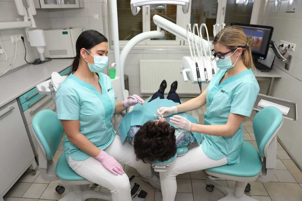 Fogágybetegség gyorsteszt: Ismerje fel a tüneteket időben és őrizze meg fogai épségét!