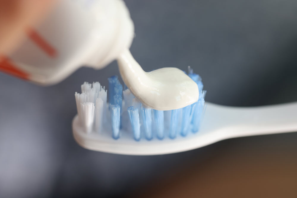 A fluorózis a fogzománc fejlődési időszakában (főként gyermekkorban) kialakuló esztétikai elváltozás.